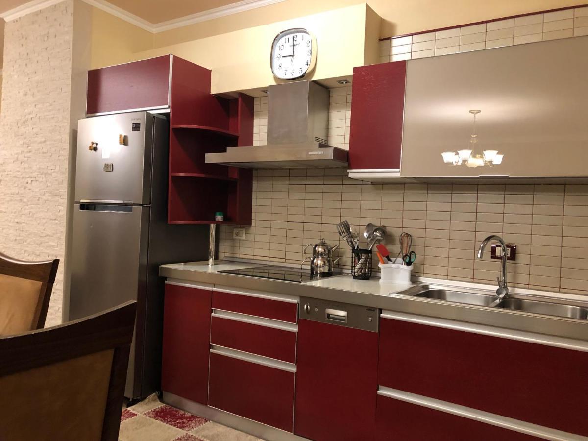 Ferienwohnung Fully Equipped Flat With Stunning Sea Views Durrës Exterior foto
